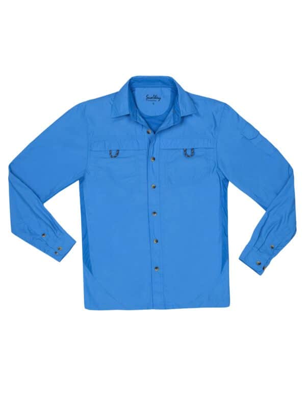 A long-sleeve hiking shirt blocks radiation in light blue