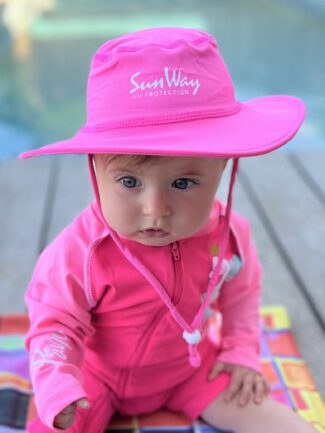 Pink wide-brimmed hat