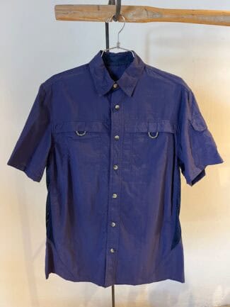 Short-sleeve hiking shirt blocks radiation in shades of blue (העתק)